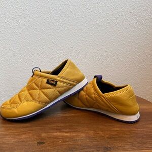 Teva ReEmber slip-on